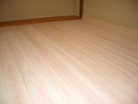秦野市産１００年桧　無垢フローリング