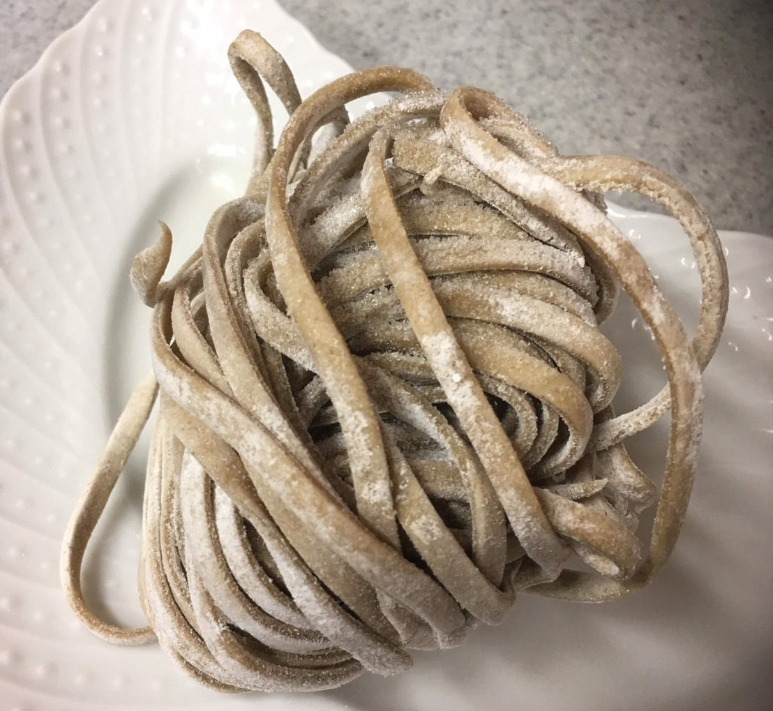 秦野産小麦１００％の名水パスタ