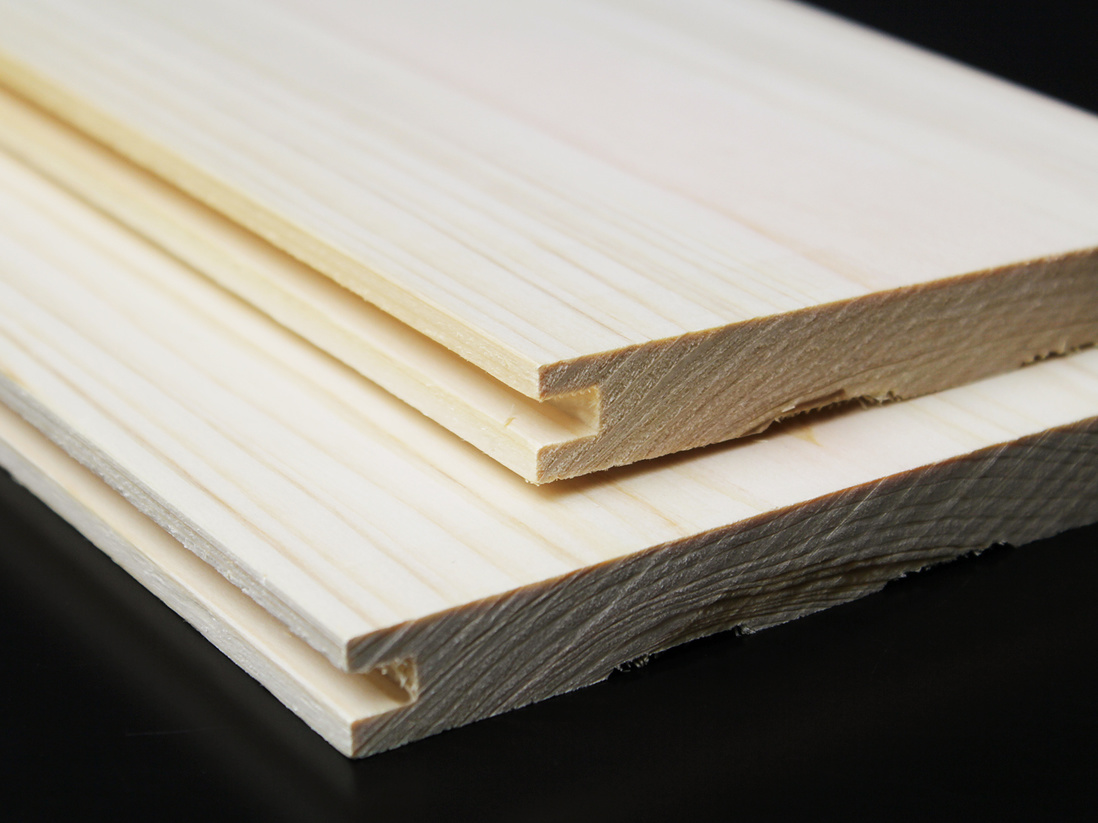 秦野市産１００年桧　無垢フローリング