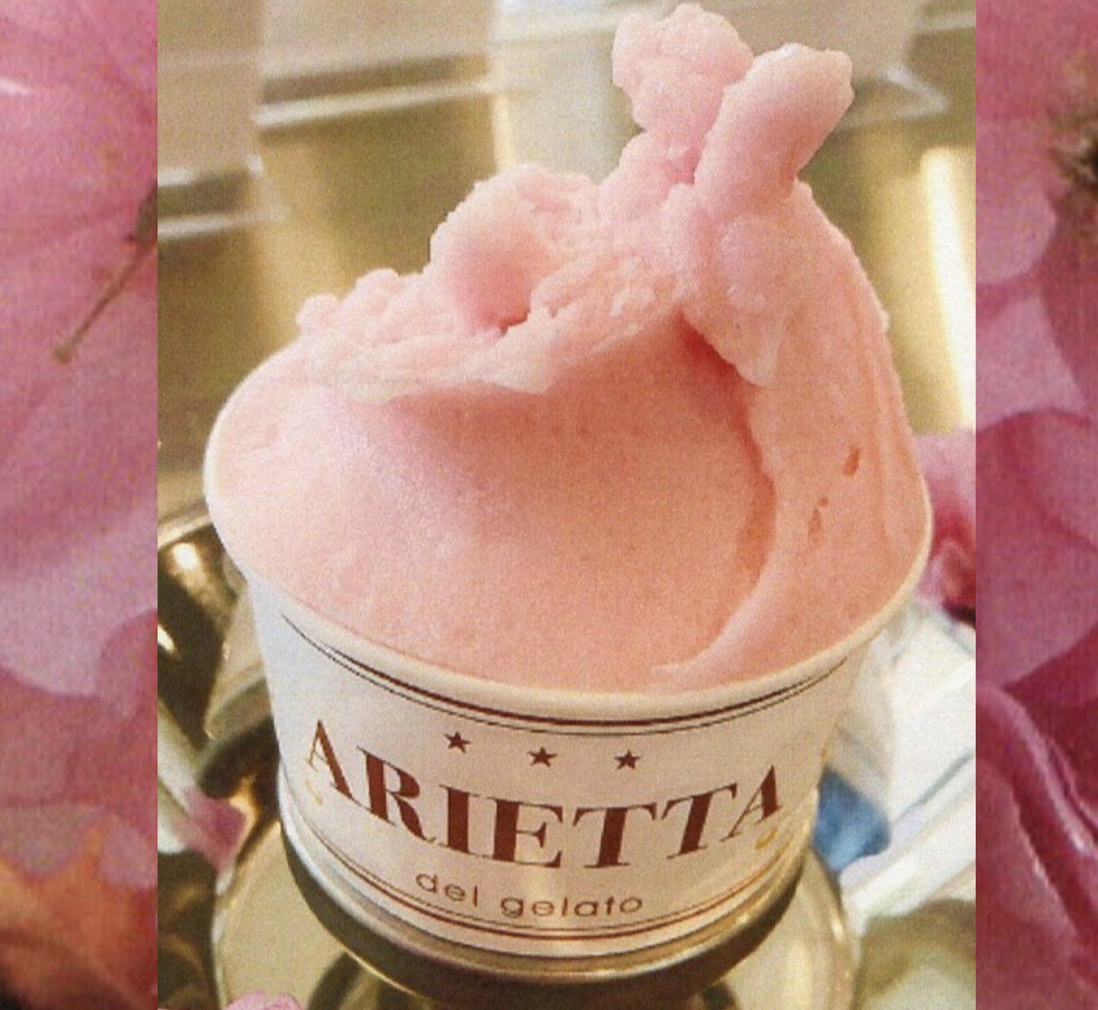 アリエッタ　デル　ジェラート　フィオル　ディ　サクラ